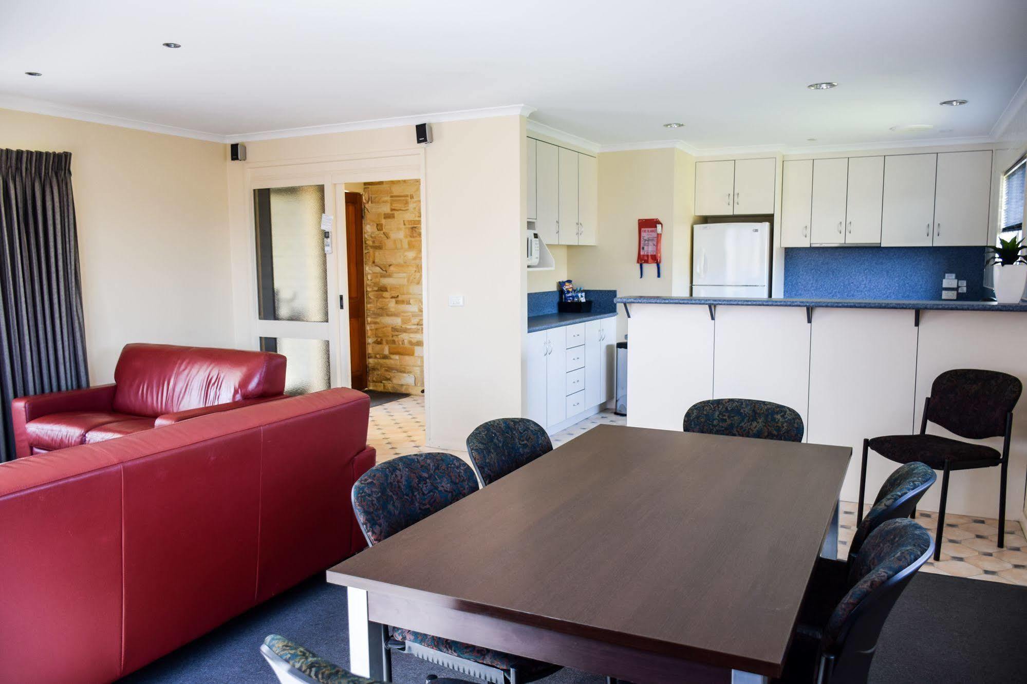 Beachway Motel Ulverstone Exterior foto