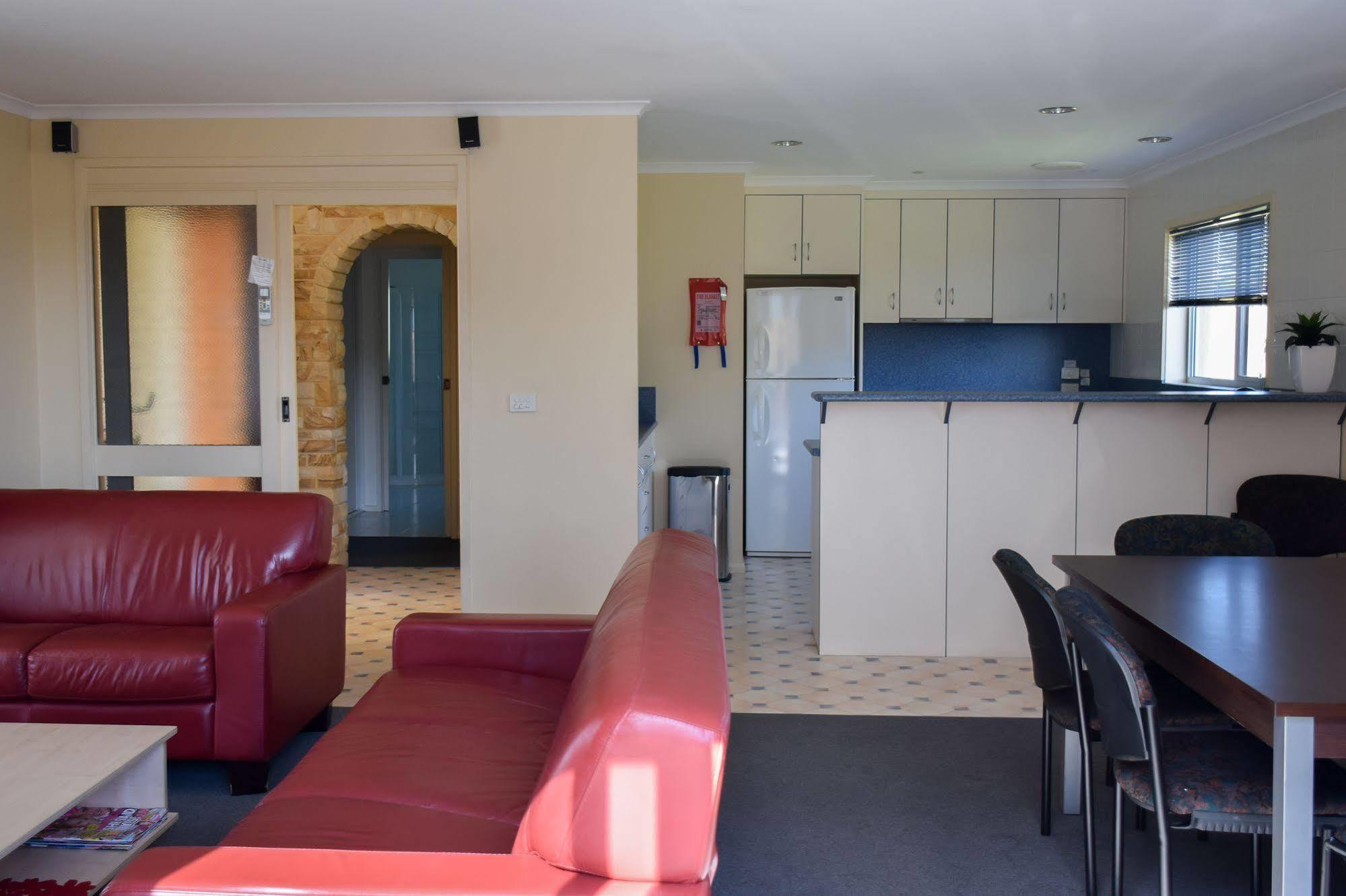 Beachway Motel Ulverstone Exterior foto